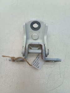 Петля двери Nissan Note E11