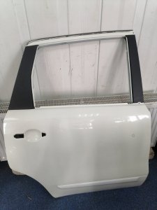 Дверь Nissan Note E11