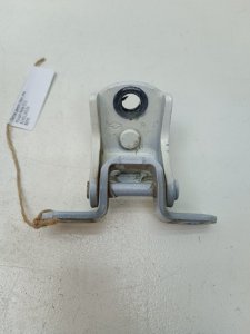 Петля двери Nissan Note E11