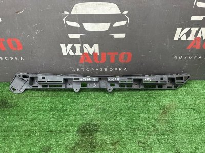 Кронштейн заднего бампера центральный Opel Astra