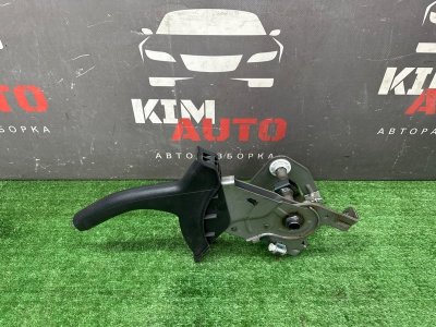 Рычаг стояночного тормоза (ручник) Kia Sportage 3 2015 SL