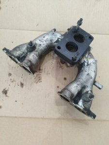 Коллектор впускной лада 21083 1996