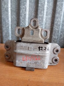 Подушка МКПП Skoda YETI 2011 5L