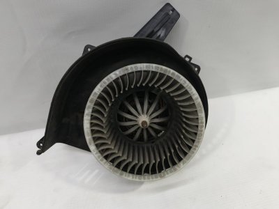 Моторчик печки Volkswagen Polo 2020