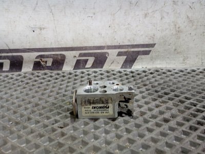 Клапан кондиционера расширительный Skoda YETI 2011 5L