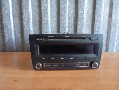 Магнитола 2 DIN Skoda YETI 2011 5L