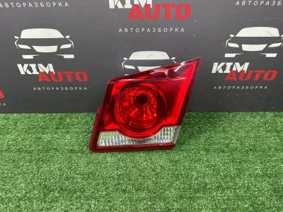 Фонарь в крышку багажника Chevrolet Cruze