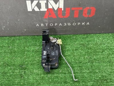 Замок двери Opel Zafira B