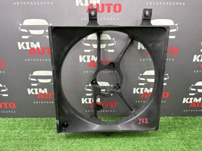 Диффузор вентилятора Nissan Primera P11