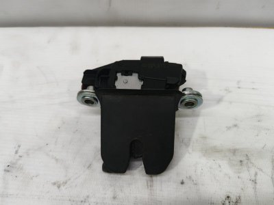 Замок багажника Volkswagen Polo 2020