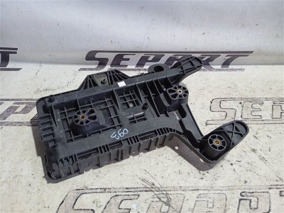 Площадка аккумулятора Volkswagen Touran 2011 1T