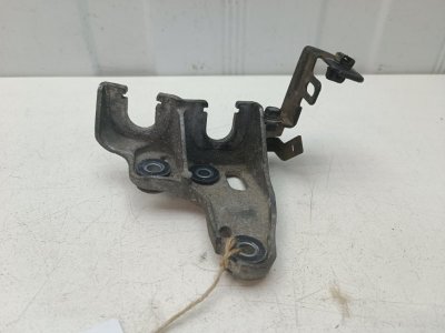 Кронштейн троса мкпп Hyundai i30 2009 FD