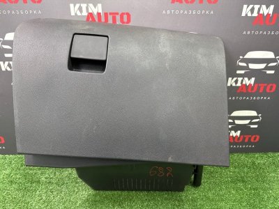 Бардачок Opel Astra H