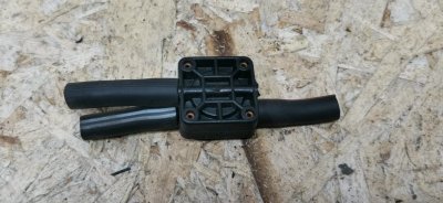 Клапан вакуумный Mercedes W126 1988 420SE