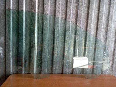 Стекло двери Volkswagen Touareg 2006 GP