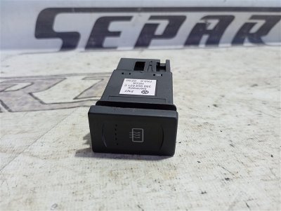 Кнопка обогрева заднего стекла Volkswagen Passat 2002 B5