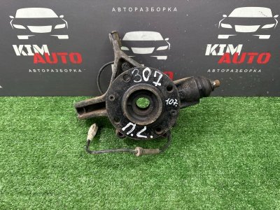 Кулак поворотный Peugeot 307