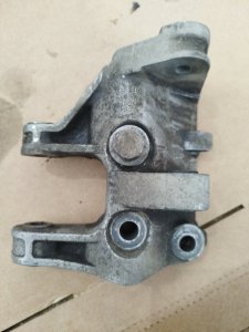 Кронштейн генератора лада 2110 1998 2110