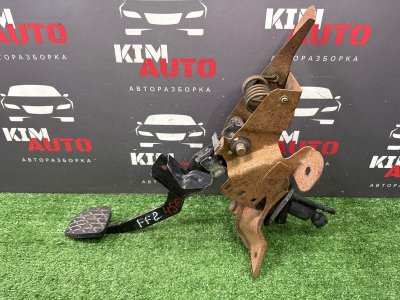 Педаль сцепления Ford Focus 2