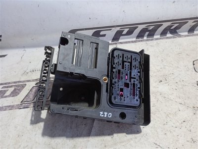 Кронштейн блока предохранителей Volkswagen Passat 2008 B6