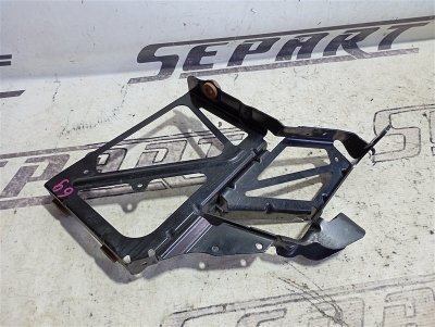 Кронштейн радиатора Audi A6 2013 C7