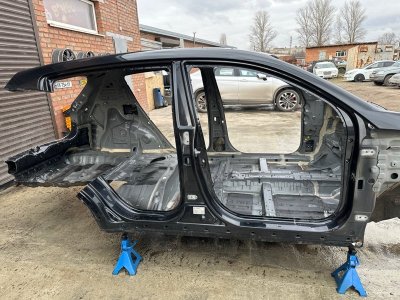 Порог со стойкой Kia Sportage 3 2015 SL