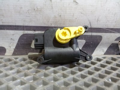 Сервопривод заслонки печки Skoda YETI 2011 5L