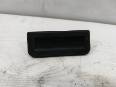 Кнопка багажника Volkswagen Polo 2020