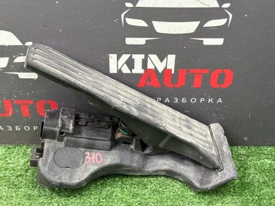 Педаль газа Skoda Octavia A5