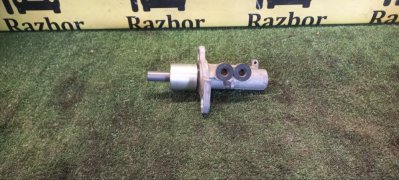 Главный тормозной цилиндр Audi A8