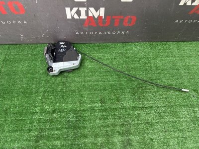 Замок двери Toyota Land Cruiser 200