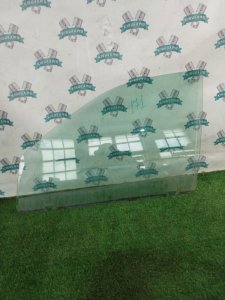 Стекло двери Лада Гранта 2012 седан