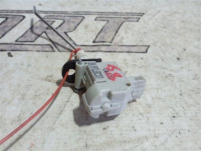 Актуатор лючка топливного бака Audi A3 2009 8P