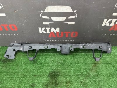 Кронштейн заднего бампера центральный Opel Astra