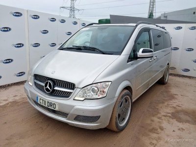 Решетка радиатора Mercedes Vito 2011 639 рест