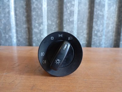 Переключатель света фар Skoda YETI 2011 5L