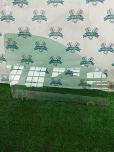 Стекло двери Лада Гранта 2012 седан