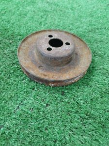 Шкив водяного насоса. лада 21102 2002