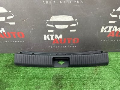 Накладка замка багажника Kia Ceed 2 2015 SW