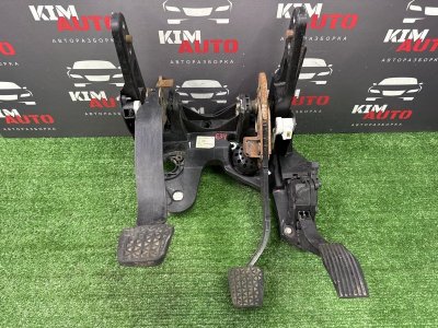 Педаль Opel Astra J