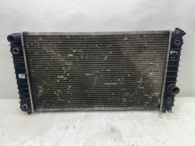 Радиатор GMC Jimmy II 1995