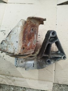 Кронштейн двигателя лада 21102 2002