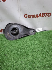 Крепление балки подвески Toyota AVENSIS 2012 ZRT272