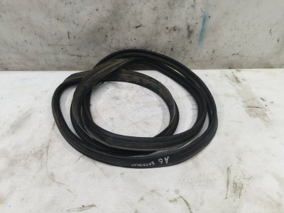 Уплотнитель багажника Audi A6 2012