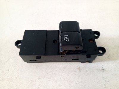 Блок управления стеклами Nissan Note E11