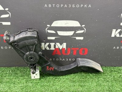 Педаль газа Ford Focus 2