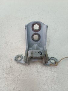 Петля двери Nissan Note E11