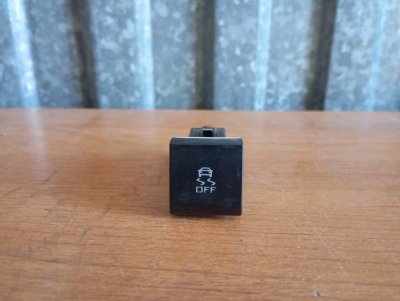 Кнопка ESP Skoda YETI 2011 5L