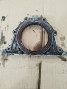 Крышка коленвала лада 21093 1994 2109