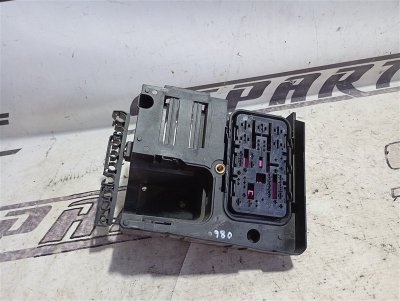 Кронштейн блока предохранителей Volkswagen Passat 2008 B6